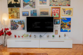 Art & Gallery Vacation Home